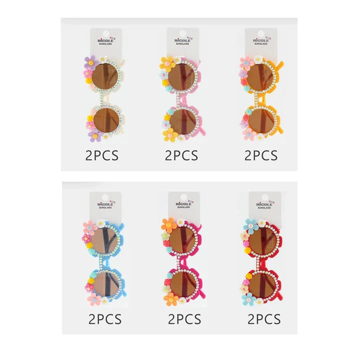 Petal Sunglasses – Rhinestone Trimmed Flower Power Shades – Wholesale 12-Pack (QE2649)