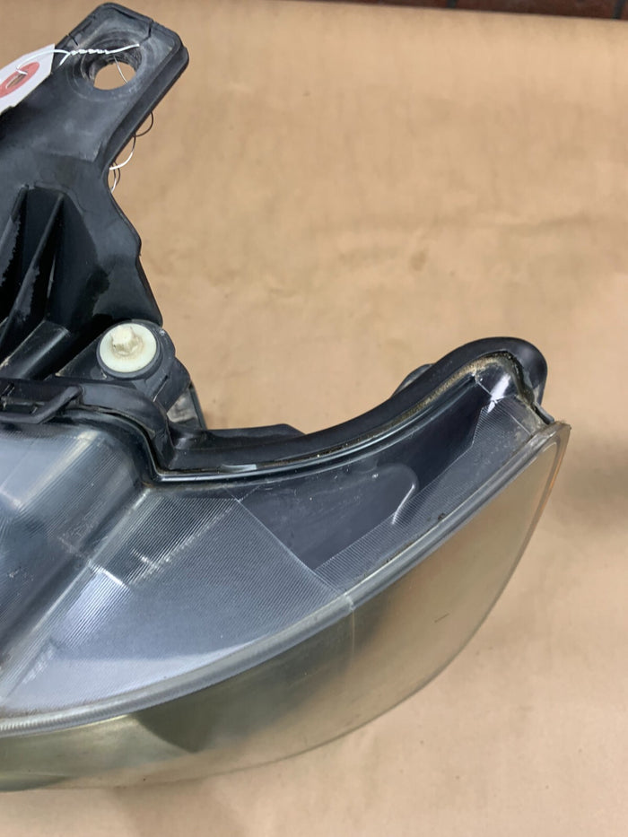 2007-2014 Chevy Suburban Tahoe Avalanche Driver LH Side Headlight 15950807