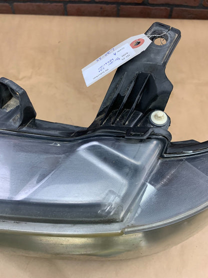 2007-2014 Chevy Suburban Tahoe Avalanche Driver LH Side Headlight 15950807