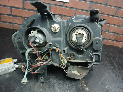 2008-2010 Jeep SRT-8  Grand Cherokee Driver LH Side Headlight Assembly Damaged