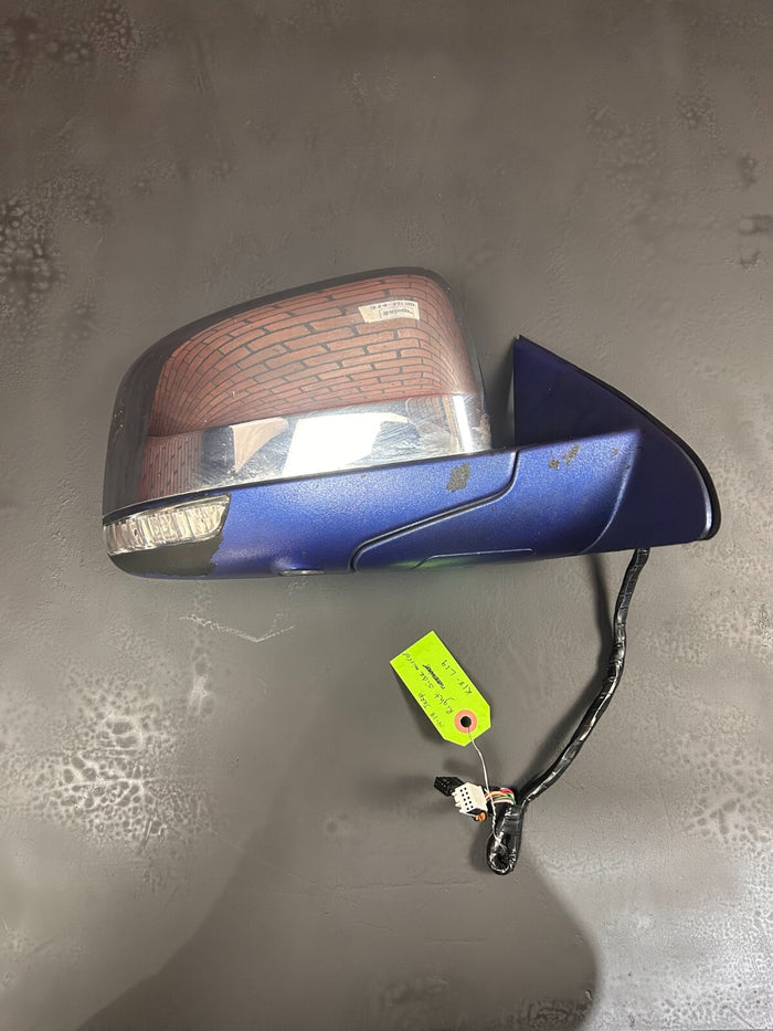 2014-2018 JEEP GRAND CHEROKEE RIGHT SIDE MIRROR BLUE, SILVER, AND BLACK 026536