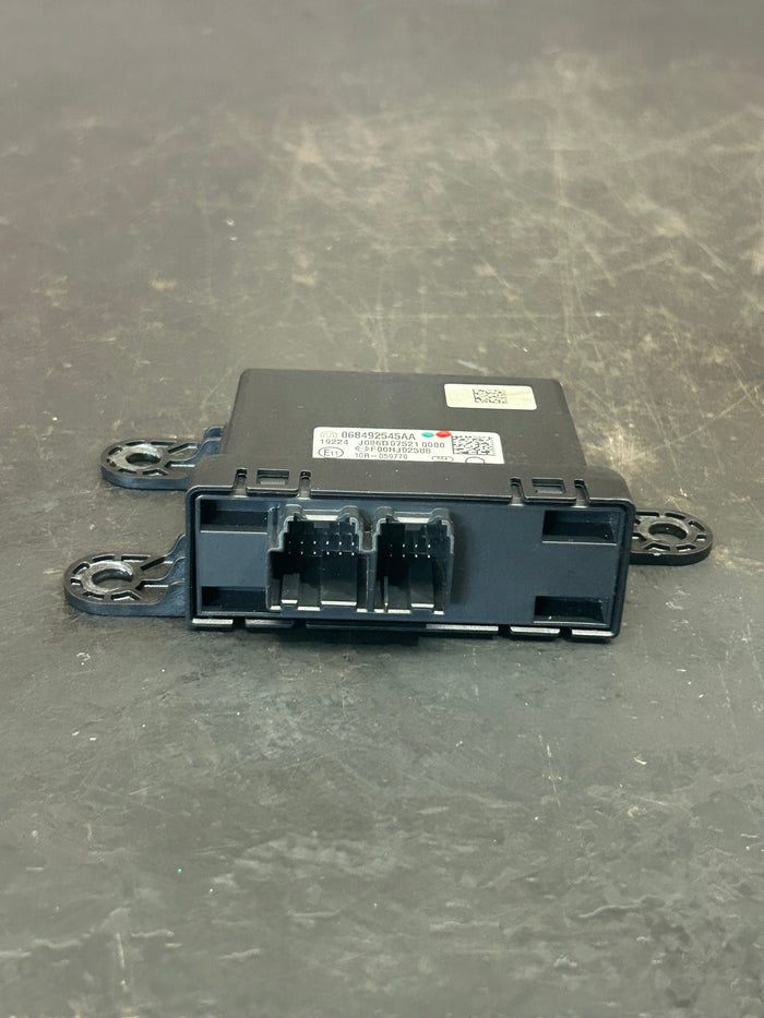 2018 - 2024 Dodge Chrysler Jeep Gateway Control Module OEM 068492545AA