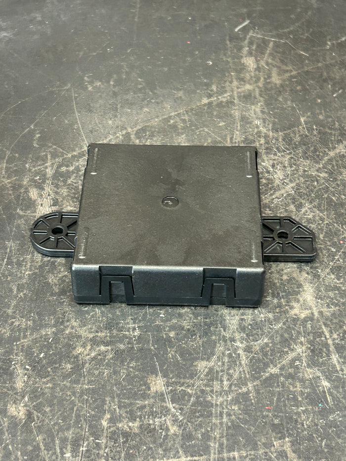 2020-2021 Dodge Challenger Front Passenger RH Door Control Module 68503654AA OEM