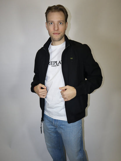 Černá  / L