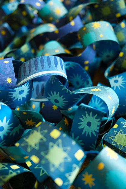Blue and Yellow Paper Chain Kit | East End Press Ltd.