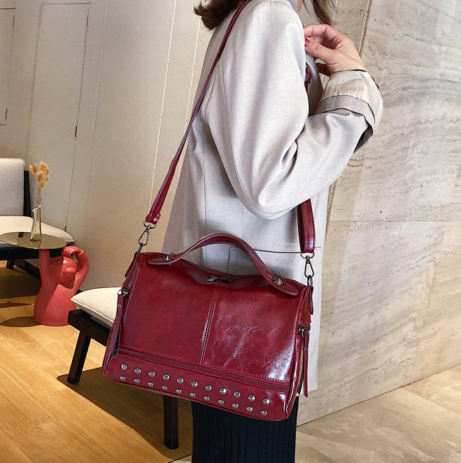 BP831 - Retro Wine Red Women's bag
