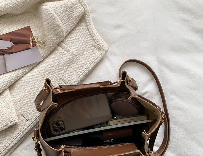 CL1151 - Retro Tote Bucket Bag