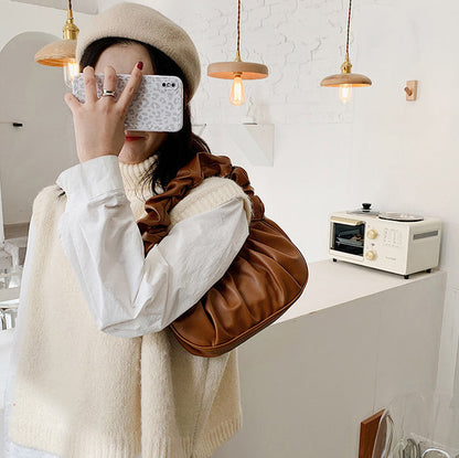 CL1578 - Casual Cloud Beach Bagel Bag