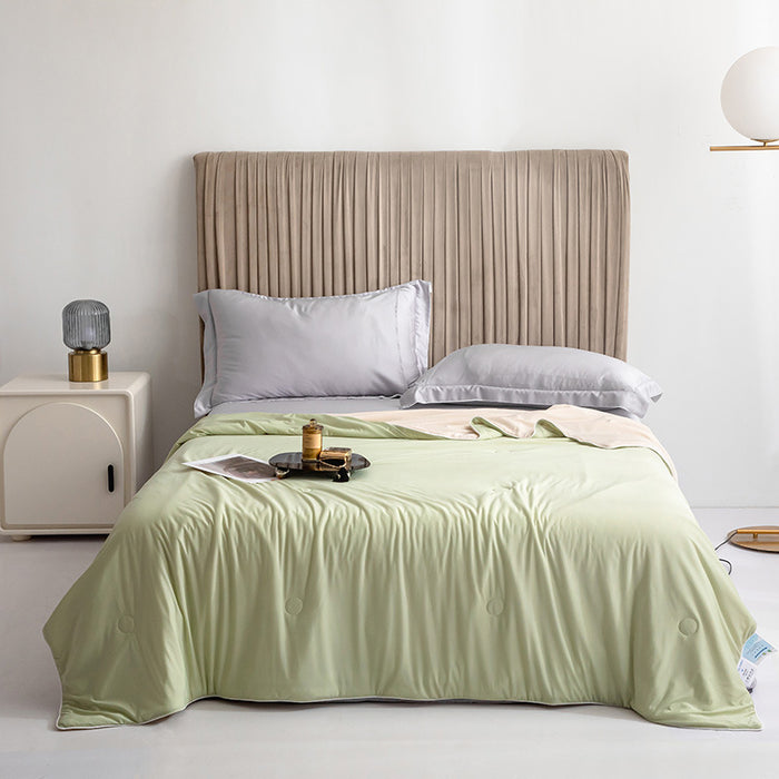 Avocado Green / 150*200 single summer quilt, 1.1kg