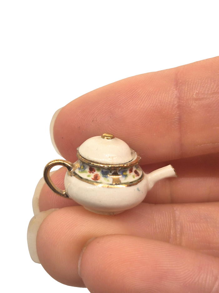 Jean Yingling – Glazed Ceramic Teapot with Floral Design and Golden Accents