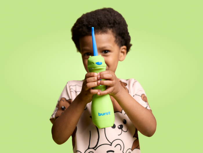 Color: Green; Kids Water Flosser