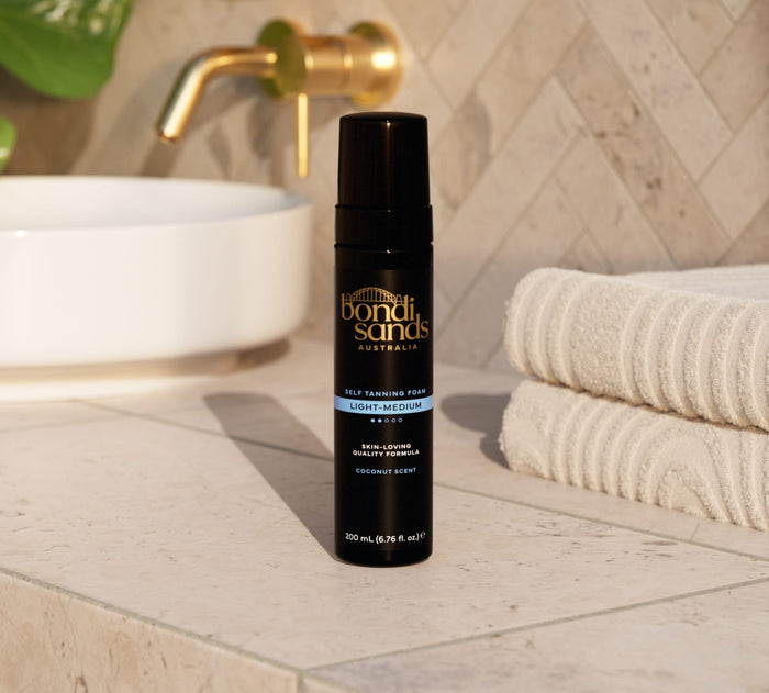 Light-Medium Self Tanning Foam