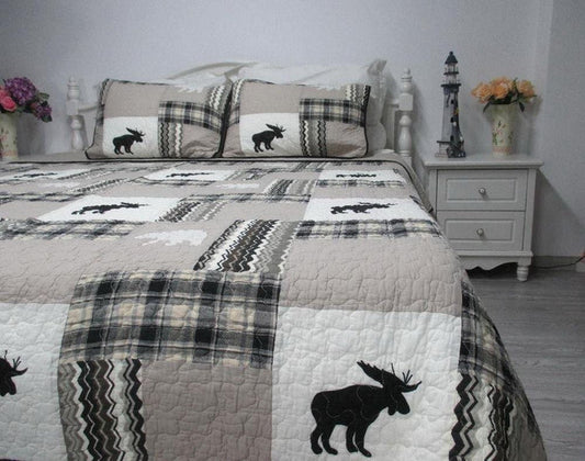 New New Horison Northern Moose Twin Quilt Set