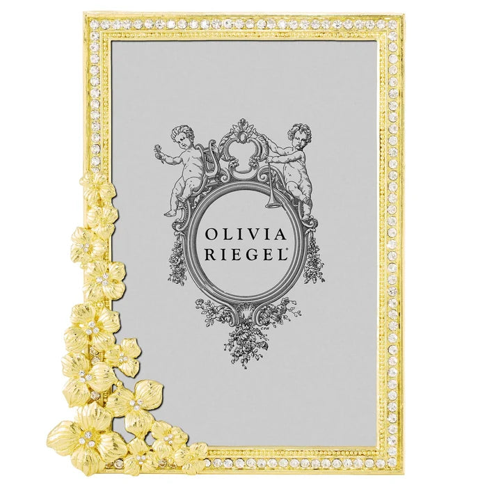 Olivia Riegel Evelyn Frame