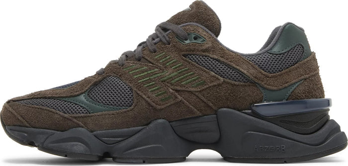 New Balance 9060 – Beef & Broccoli