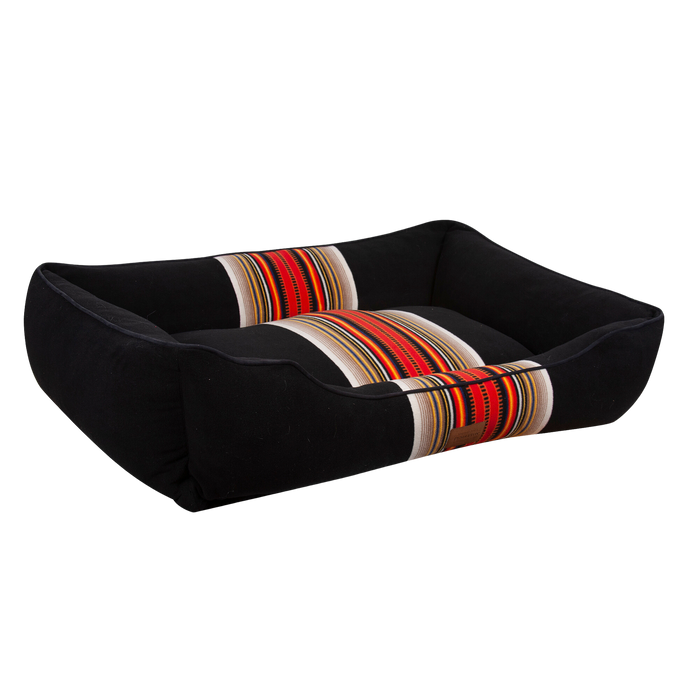 PENDLETON-DOG-BED-ACADIA-NATIONAL-PARK-CUDDLER-BLACK-WHITE-RED-YELLOW