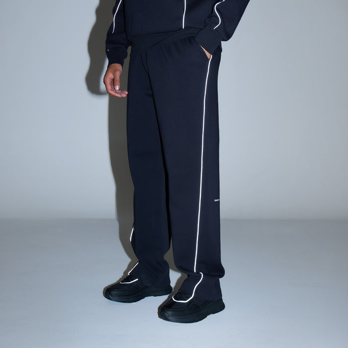 Piping Detail Interlock Jogger | Black