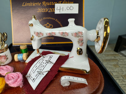 Sewing Machine Reutter Porcelain Germany