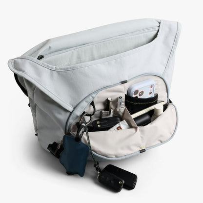 Venture Messenger 16