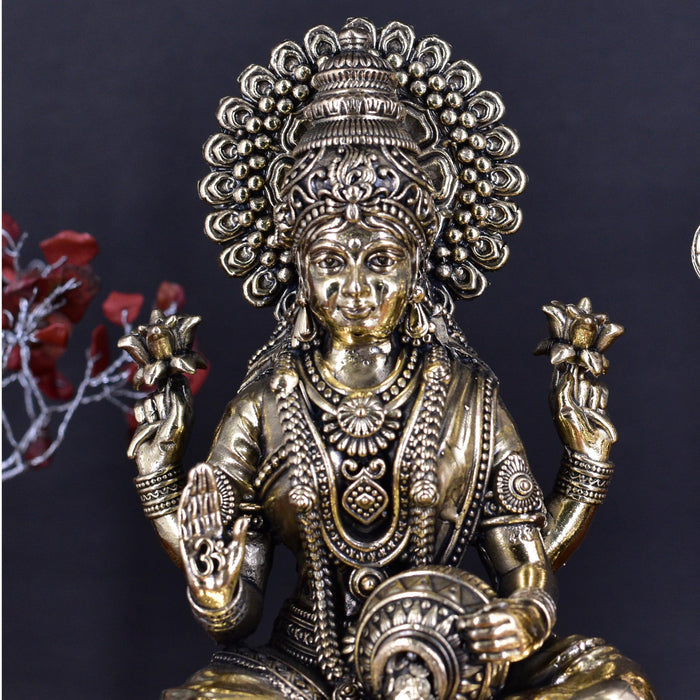 White Whale Superfine Brass Lakshmi Idol Hindu Laxmi Goddess Statue Home Office Showpiece Decor