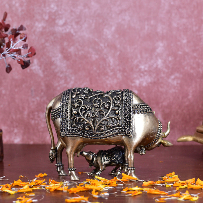 White Whale Superfine Gold Elegant Kamdhenu Cow and Calf Brass Statue Spiritual Showpiece