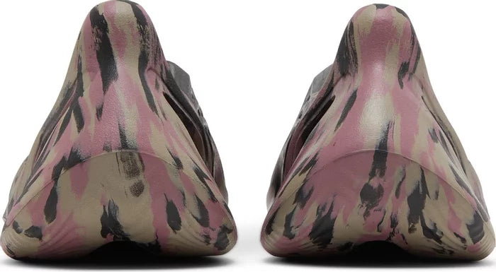 Yeezy Foam Runner – MX Carbon