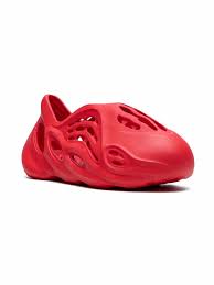 Yeezy Foam Runner – Vermilion